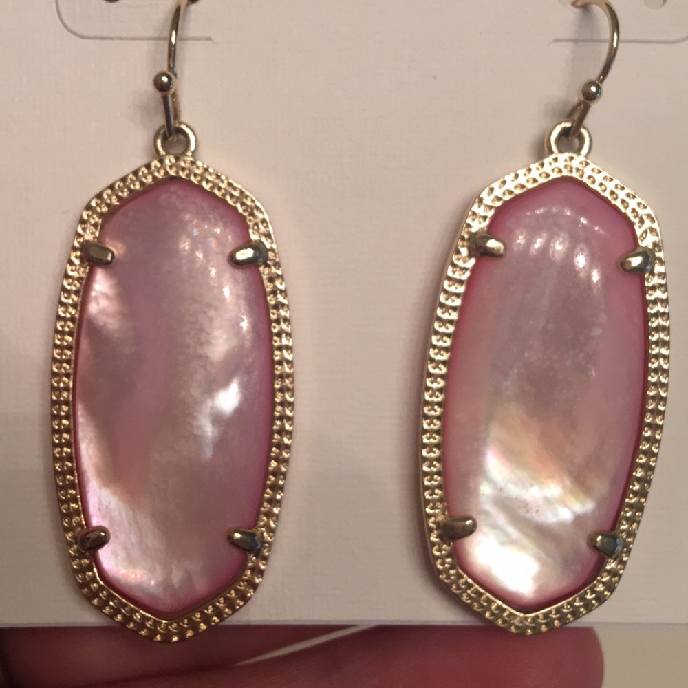 Kendra Scott pink mother of pearl earrings